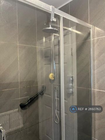 5 bedroom detached house to rent - Photo 5