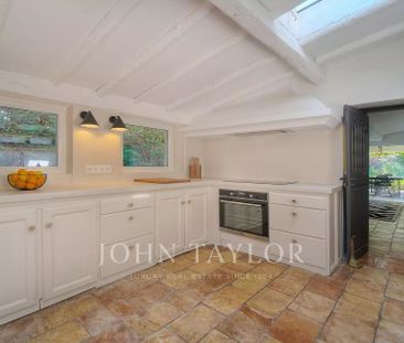Maison à louer Mougins, Cote d'Azur, France8 500 EUR / Mois - Photo 4