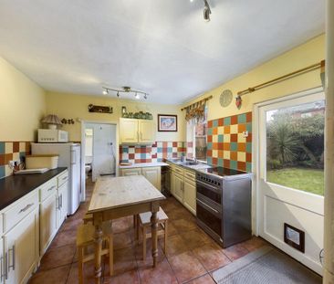 3 bedroom terraced house to rent - Photo 6