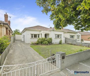 Spacious 3-Bedroom Home! - Photo 3