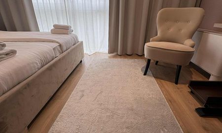 Warszawa, Mokotów, Siekierki, Bartycka - Photo 2