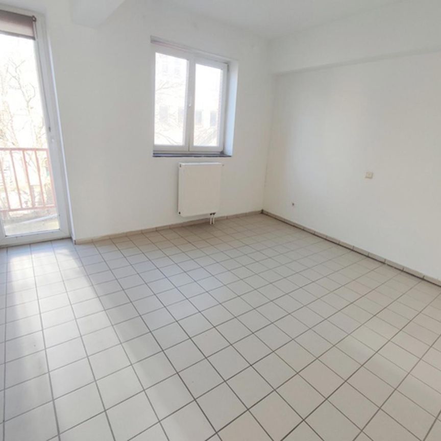 Appartement en plein centre ville à 6000 Charleroi - Photo 1