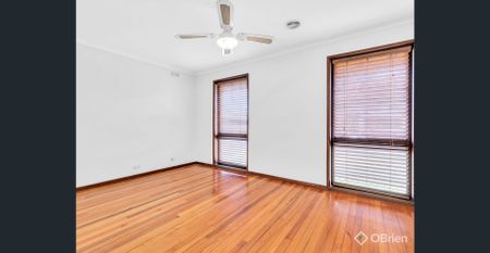 Comfortable Family Home in a Convenient Werribee Location. - Photo 3