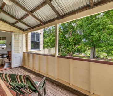 Gorgeous Queenslander with views to Mt Cooroora - Photo 1