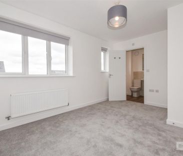 3 bed House To Let - Photo 5