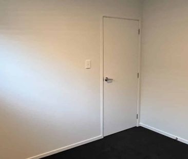 Two Bed in Millhaven! - Photo 4