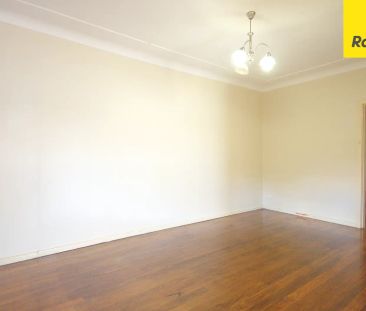 WELL PRESENTED FOUR BEDROOM FAMILY HOME - Photo 6