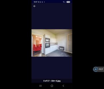 3 bedroom end of terrace house to rent - Photo 1