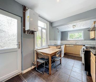 3 bedroom terraced house to rent - Photo 6