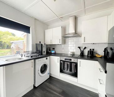 3 bedroom end of terrace house to rent - Photo 6
