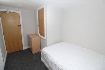 10 bedroom house to rent - Photo 2