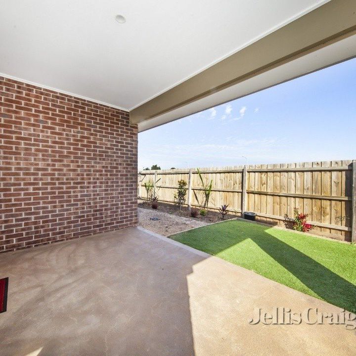 10 Canopy Way, Werribee - Photo 1