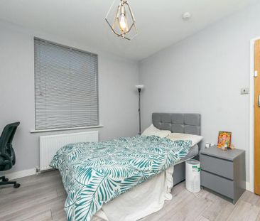 1 bedroom in a house share to rent - Photo 6