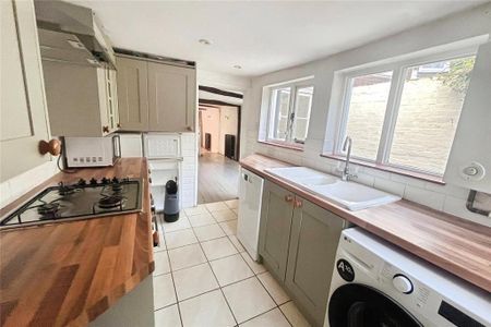 3 bedroom terraced house to rent - Photo 5