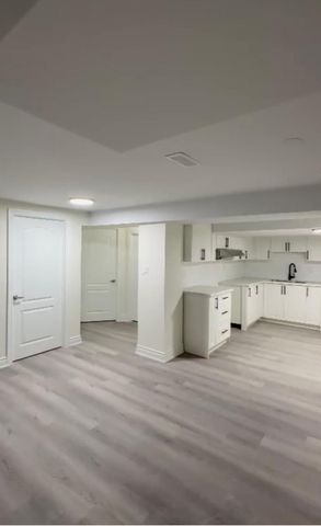 For Lease - 1372 Rebecca Street, Oakville, Ontario - Photo 2