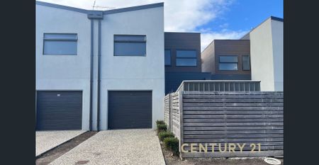 Quiet Court Family Comfort - Photo 2