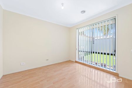 4 Ryan Lane, Caroline Springs - Photo 5