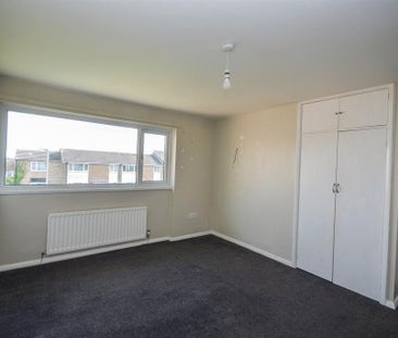 3 bedroom end of terrace house to rent - Photo 6