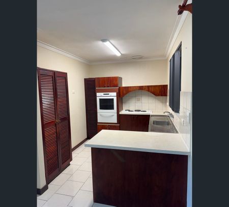 Unit 2/45 Kinsella St, Joondanna, WA 6060 - Photo 2