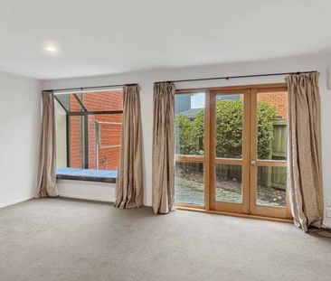 RICCARTON - TWO BEDROOM TOWNHOUSE, HEAT PUMP, SINGLE GARAGE - Photo 5