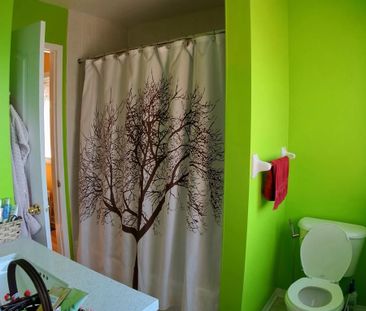 For Lease - 3822 Spicewood Way, Mississauga, Ontario - Photo 2