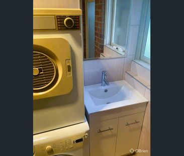 Bills included! - Photo 5