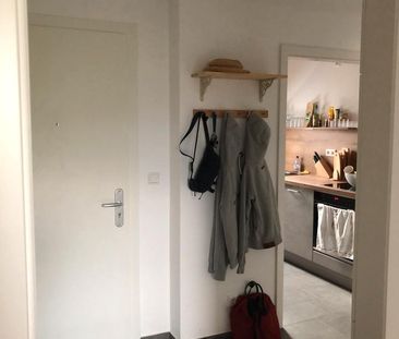 Schicke DG-Wohnung in Bad Wilhelmshöhe - Photo 1