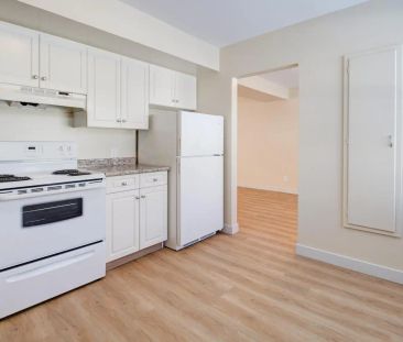 Southwoods Village — 3-Bedroom - Updated - Photo 5