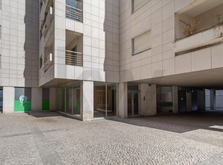 LISBOA, Lisbon - Photo 3