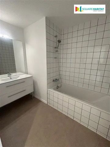 Location appartement 4 pièces - 100.62m² à Pau (64000) - Photo 4