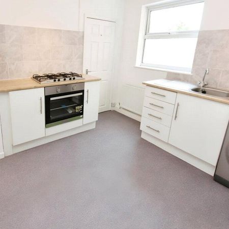 5 bedroom apartment to rent - Photo 3