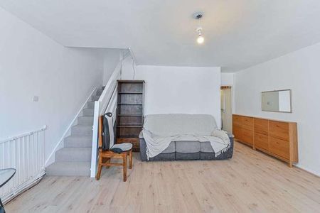 Pelican Estate, Peckham, SE15 - Photo 2