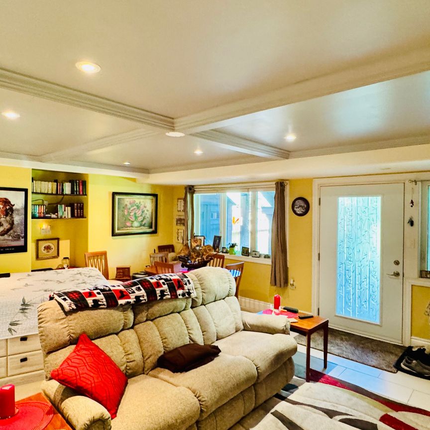 For Lease - 21 Oakside Drive, Uxbridge, Ontario - Photo 1