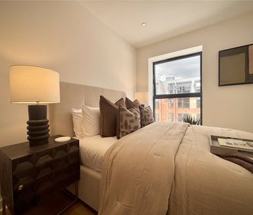 Victoria Road, Aldershot, Hampshire, GU11 - Photo 6
