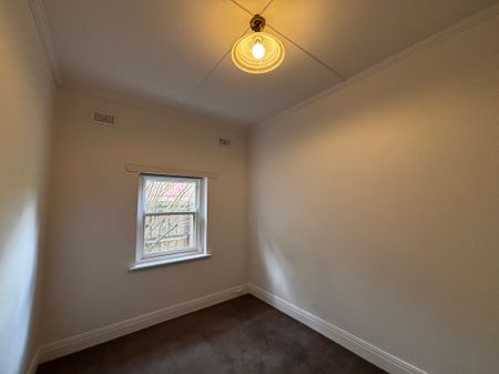 3 Burns Avenue, MURRUMBEENA - Photo 5