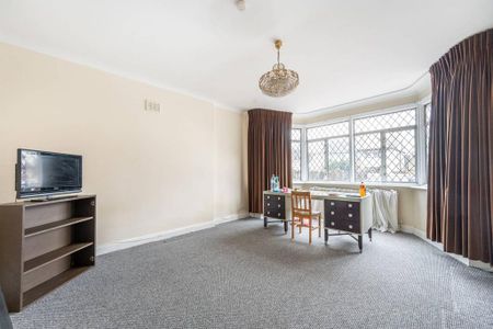 5 bedroom detached house to rent - Photo 5