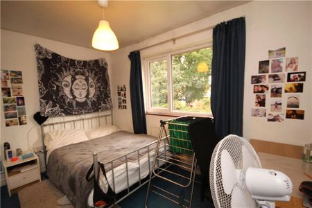 Hazel Close, Englefield Green, Egham, Surrey, TW20 0TN - Photo 5