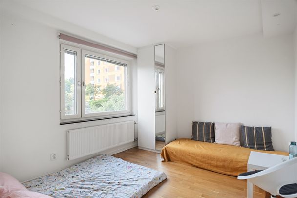 Lillåkersvägen, Lidingö - Photo 1