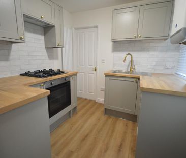 2 bedroom ground floor flat to rent - Photo 1