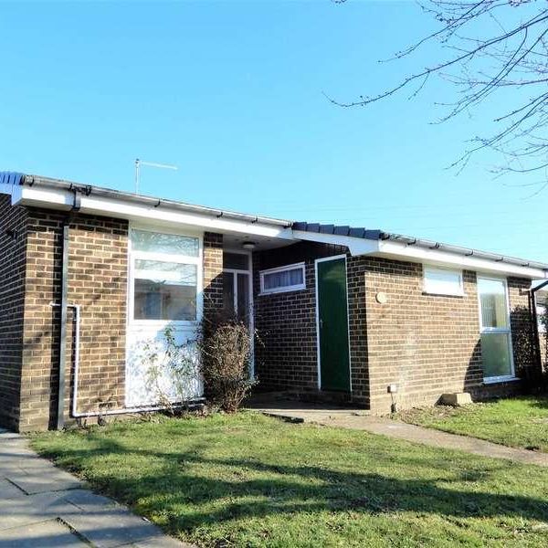 Ulcombe Gardens, Canterbury, CT2 - Photo 1