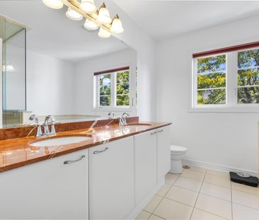 For Lease - 4131 Shipp Drive, Mississauga, Ontario - Photo 2