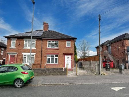 3 bedroom semi-detached house to rent - Photo 2