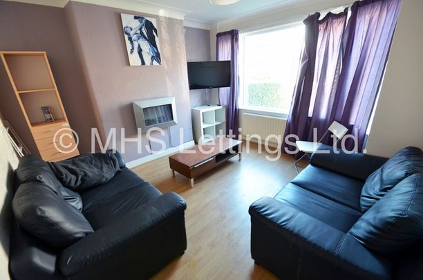 4 Bedroom Semi-Detached House for rent in Derwentwater Terrace - Photo 1