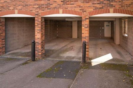 Moorcroft Court, Ossett, WF5 - Photo 5