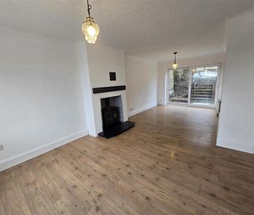 3 bedroom semi-detached house to rent - Photo 4