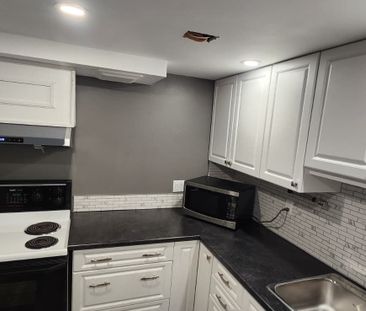For Lease - 46 Orchard View Boulevard, Oshawa, Ontario - Photo 4