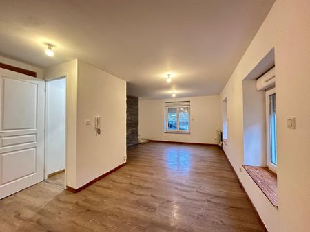 F4 duplex rafraîchit de 92m2 à louer Unieux - Photo 4