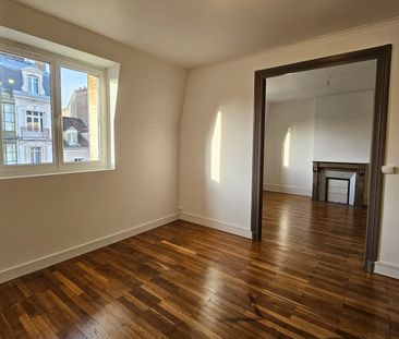 Location Appartement 4 pièces 71m² FONTAINEBLEAU 77300 - Photo 1