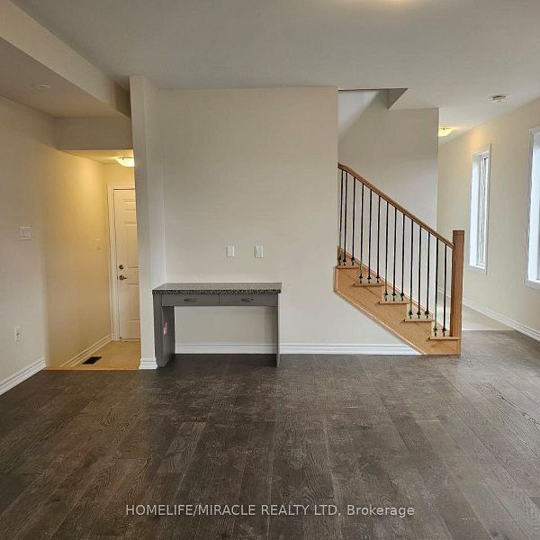 For Lease - 2074 Coppenwood Common, Burlington, Ontario - Photo 1