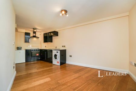 1 bedroom flat to rent - Photo 3